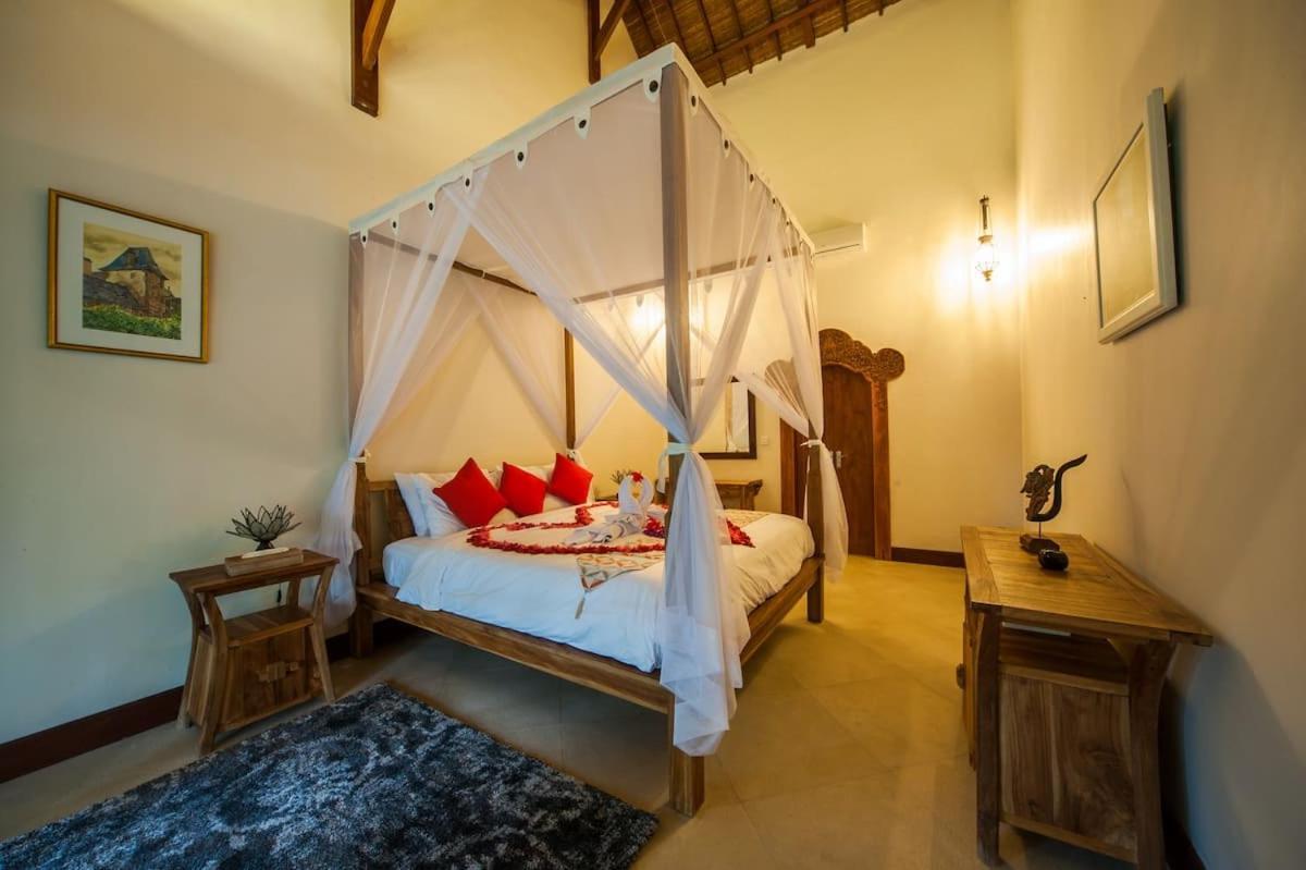 Luxury 3Br Infinity Jungle View Aashaya Villa Ubud Exterior photo