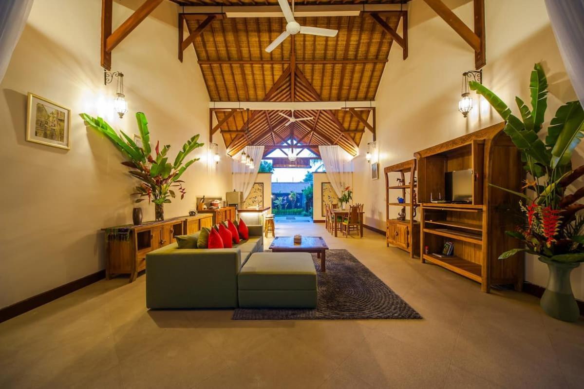 Luxury 3Br Infinity Jungle View Aashaya Villa Ubud Exterior photo