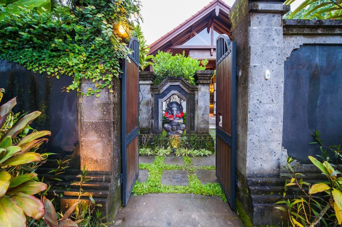 Luxury 3Br Infinity Jungle View Aashaya Villa Ubud Exterior photo