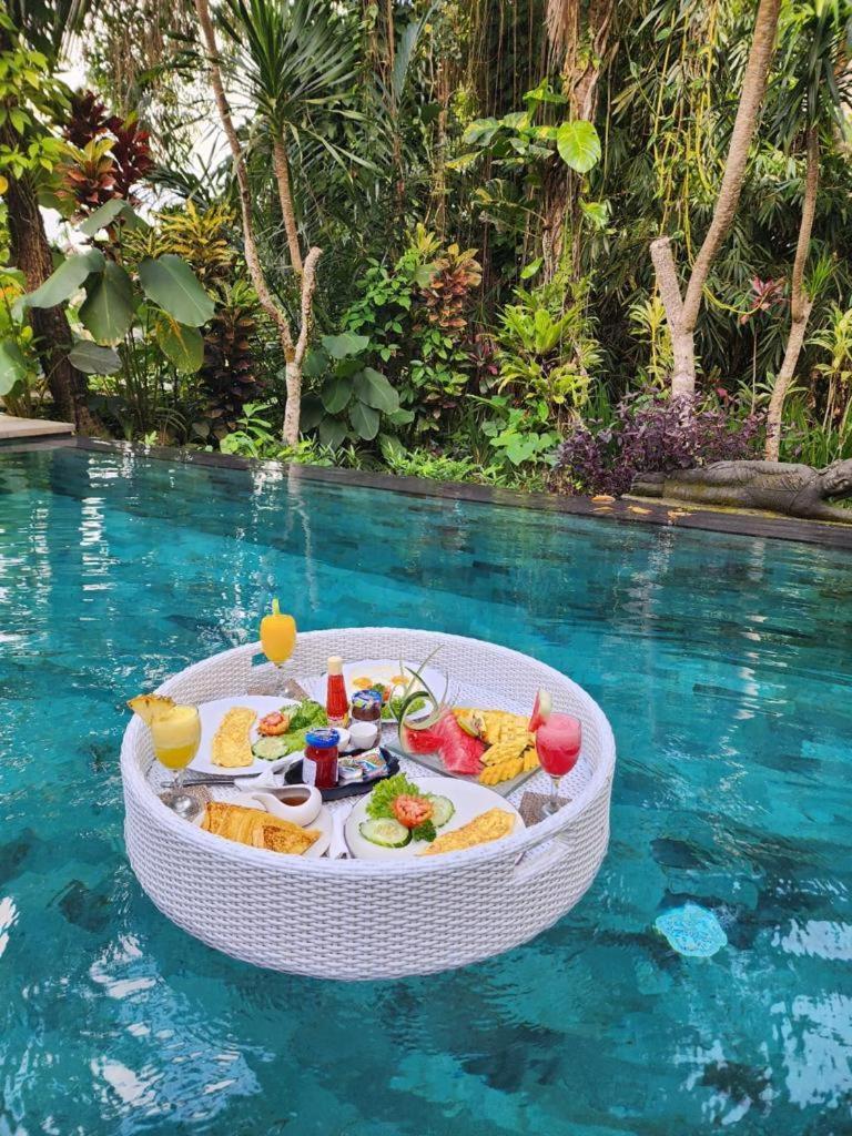 Luxury 3Br Infinity Jungle View Aashaya Villa Ubud Exterior photo